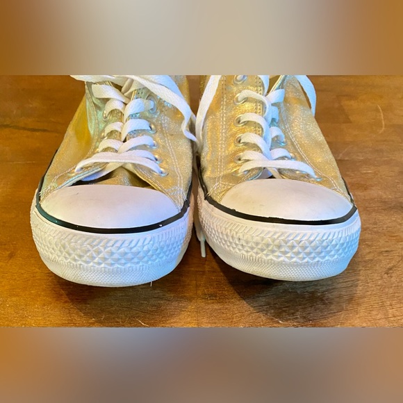 ⭐️CONVERSE METALLIC GOLD CTAS OX LOW TOP SNEAKER⭐️ - Picture 6 of 10